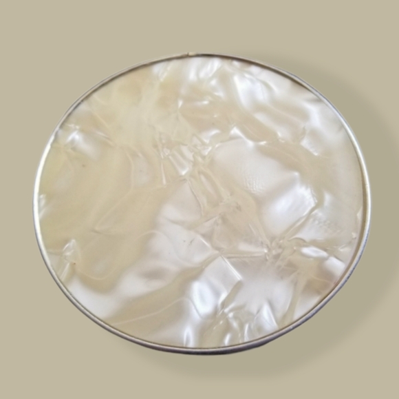 Vintage Compact Mirror Gold Tone Mother of Pearl - Picture 3 of 16